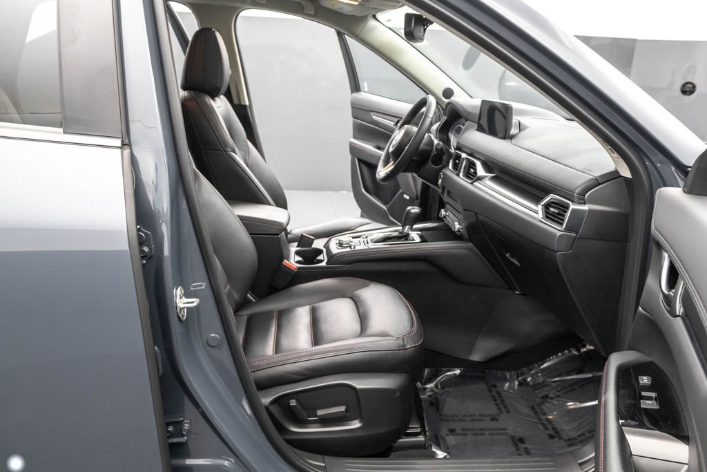 Used 2024 MAZDA CX-5 Carbon Edition image 34