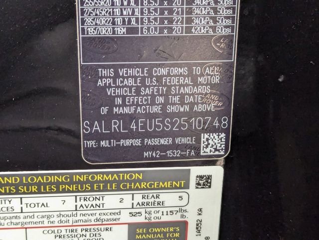 New 2025 Land Rover Discovery Dynamic SE image 22