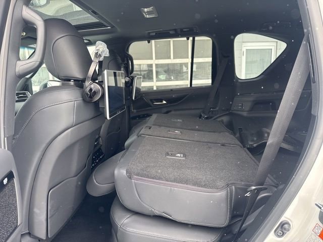 Used 2024 Lexus LX 600 4WD w/ Appearance Package image 18