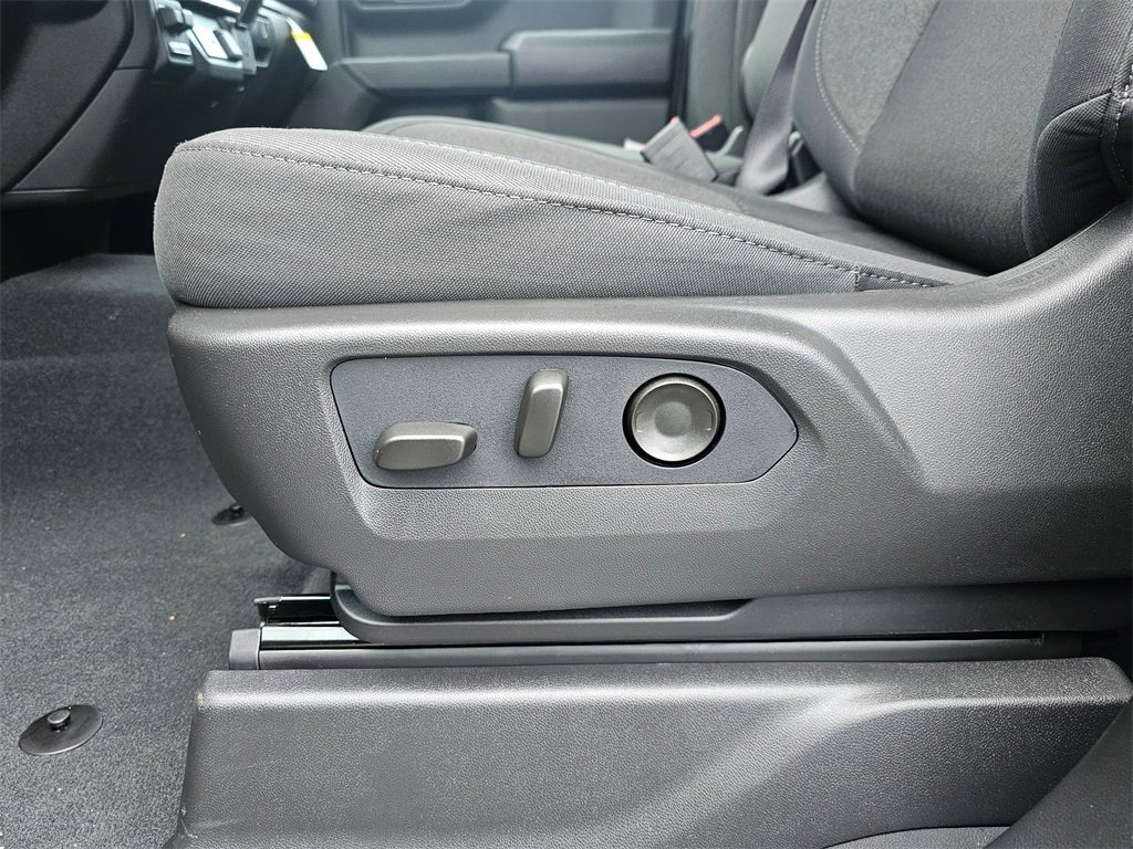 New 2026 Chevrolet Silverado 1500 Custom w/ Turbomax Blackout Package image 25