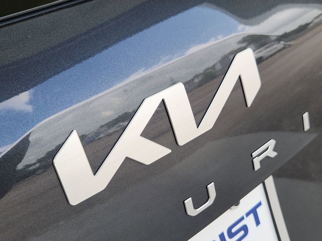 Used 2024 Kia Telluride S w/ S Sunroof Package image 11