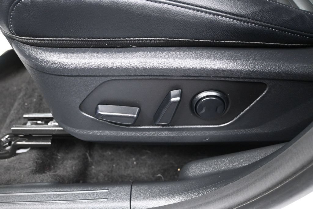 Certified 2025 Kia Sportage SX Prestige AWD/4WD image 13