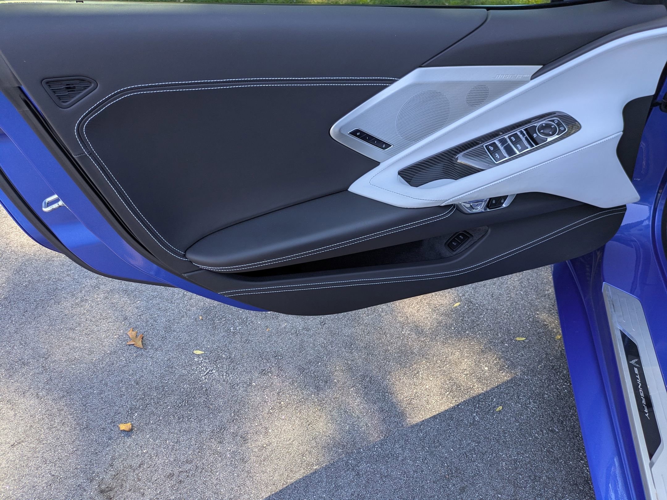 Used 2022 Chevrolet Corvette Stingray Premium Conv w/ Z51 Performance Package image 10