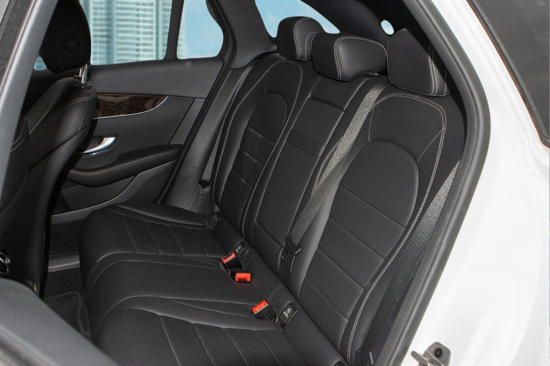 Used 2022 Mercedes-Benz GLC 300 image 17