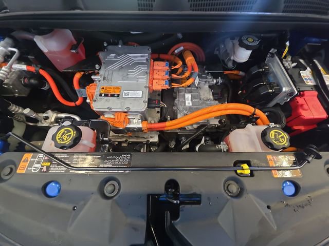 Used 2021 Chevrolet Bolt Premier w/ Infotainment Package image 28