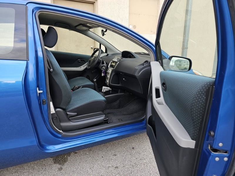 Used 2007 Toyota Yaris 2-Door Hatchback FWD image 18