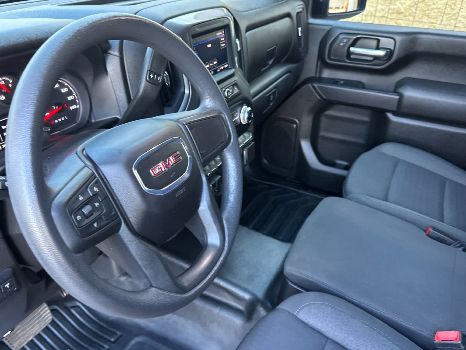 Used 2024 GMC Sierra 2500 Pro AWD/4WD image 10