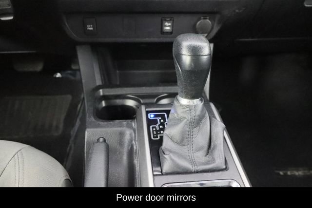 Used 2016 Toyota Tacoma SR5 image 13