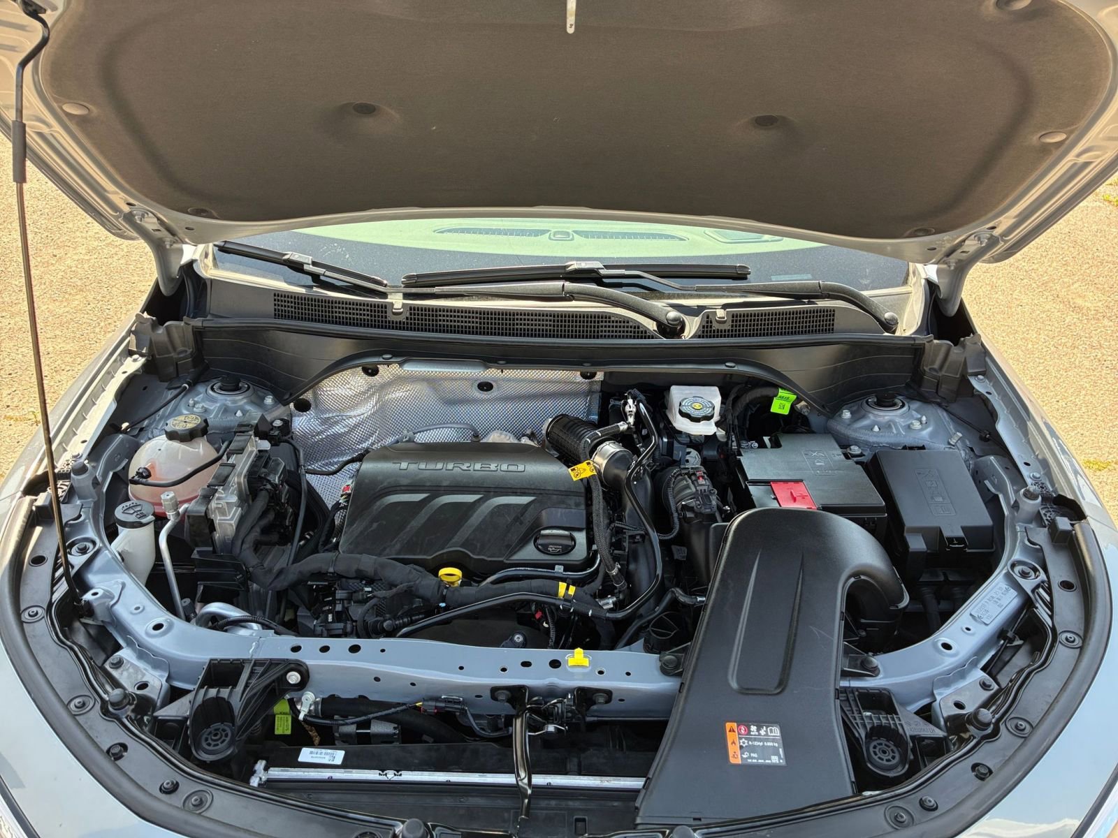 Used 2025 Buick Envista Sport Touring image 31