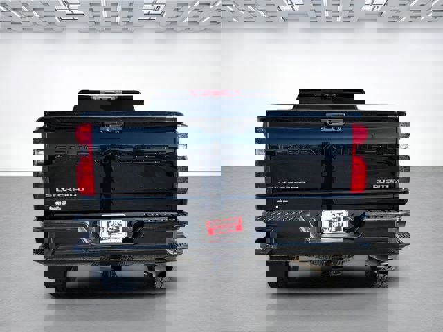Used 2024 Chevrolet Silverado 2500 Custom w/ Custom Convenience Package image 5