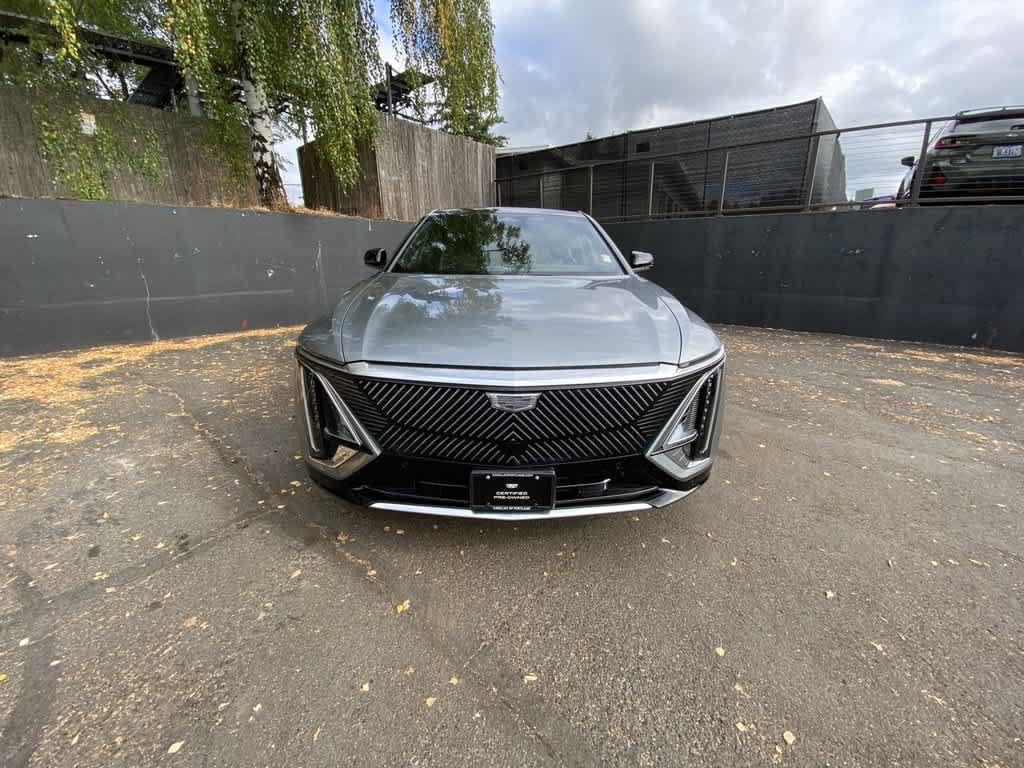 Certified 2024 Cadillac Lyriq Tech AWD/4WD image 9