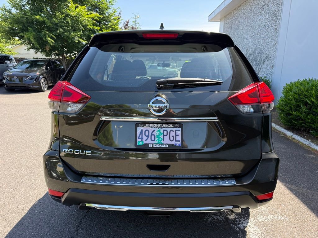 Used 2017 Nissan Rogue S FWD image 8