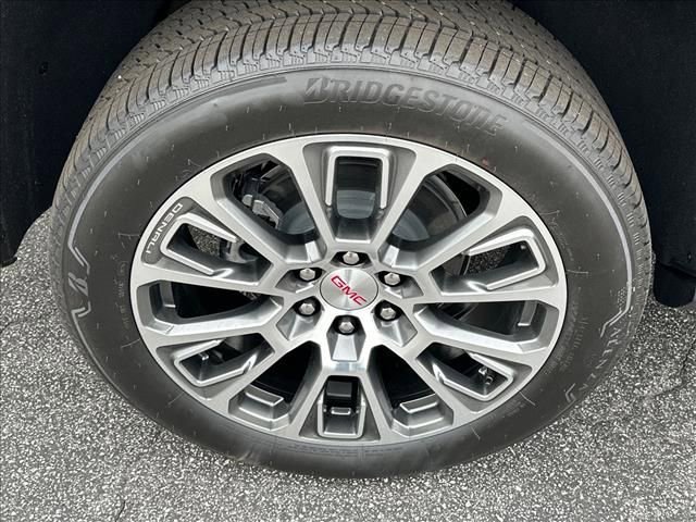 Certified 2026 GMC Yukon XL Denali w/ Denali Reserve Package AWD/4WD image 37
