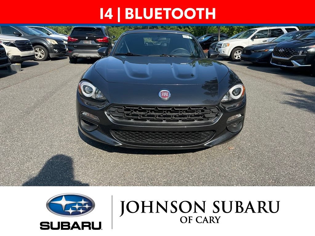 Used 2017 FIAT 124 Spider Classica RWD image 2