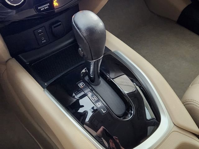 Used 2016 Nissan Rogue SL w/ SL Premium Package image 20