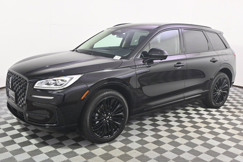 New 2025 Lincoln Corsair Reserve w/ Jet Appearance Package image 2