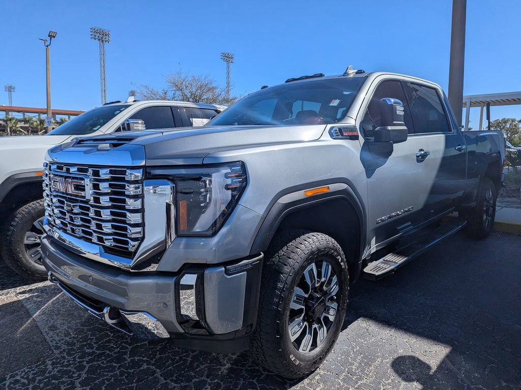 Certified 2024 GMC Sierra 3500 Denali w/ Denali Reserve Package image 10