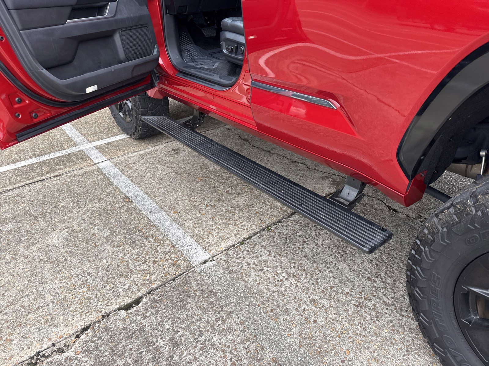 Used 2025 Toyota Sequoia Platinum image 11