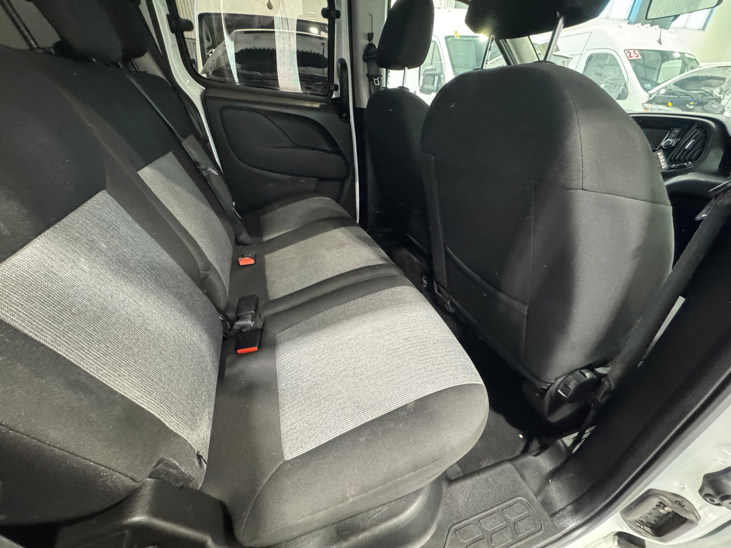 Used 2020 Nissan NV200 SV w/ Back Door Glass Package FWD image 12