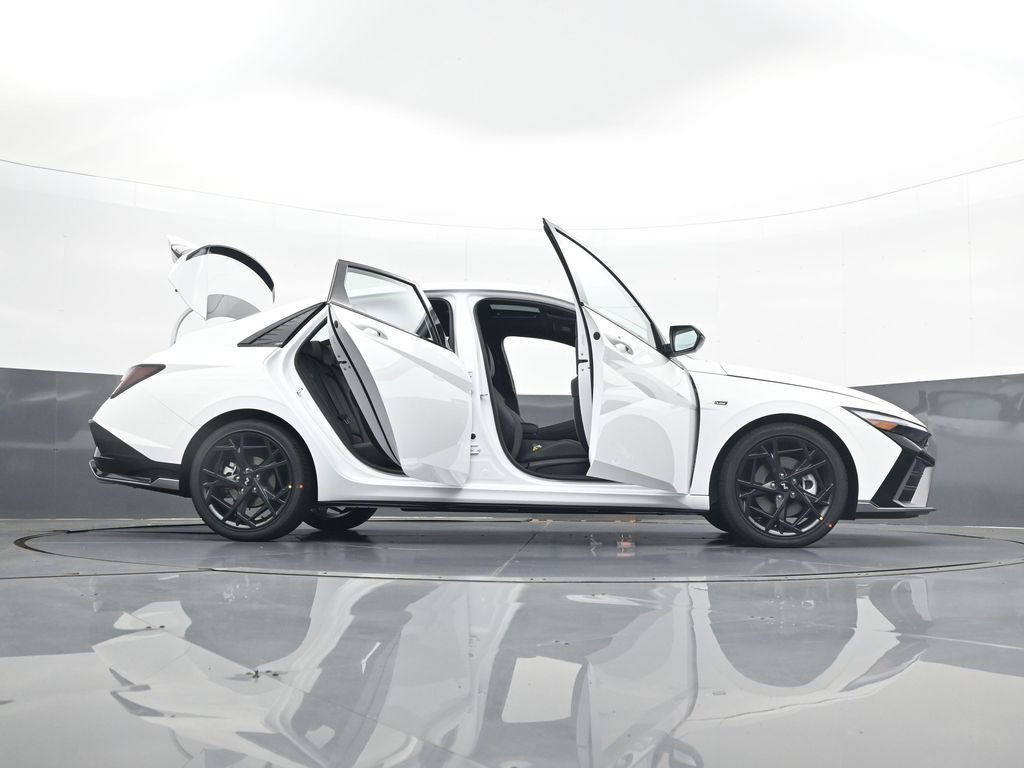 New 2026 Hyundai Elantra N Line FWD image 33