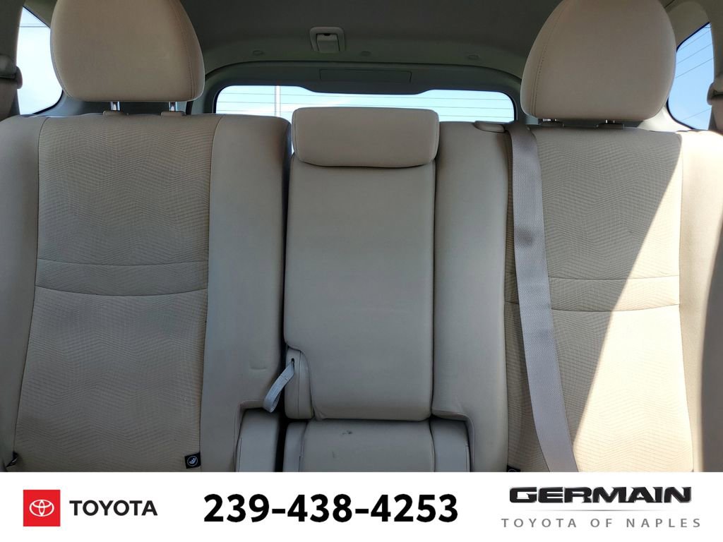 Used 2016 Nissan Rogue S w/ Appearance Package image 31