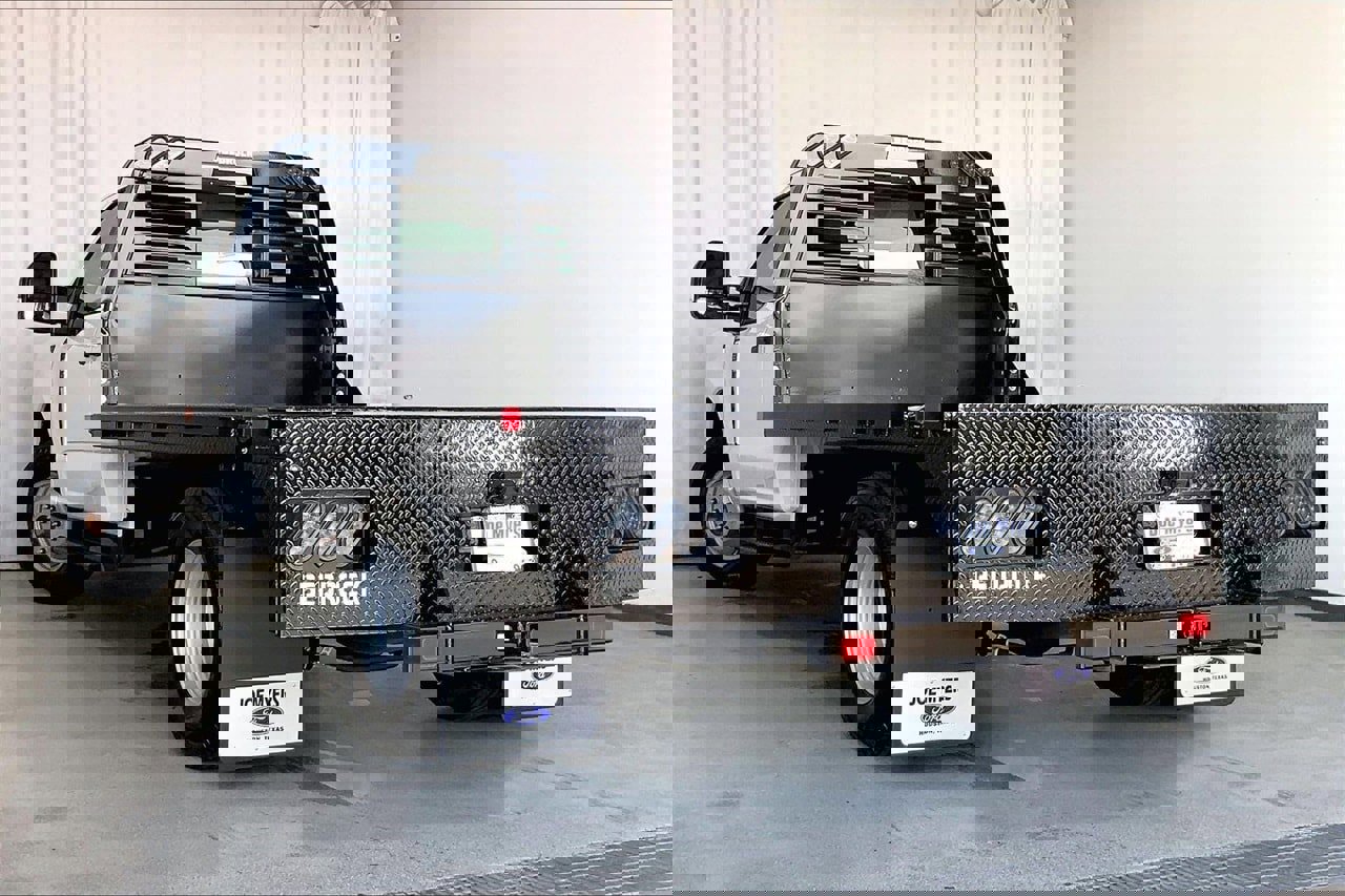 Used 2025 Ford F350 XL image 9