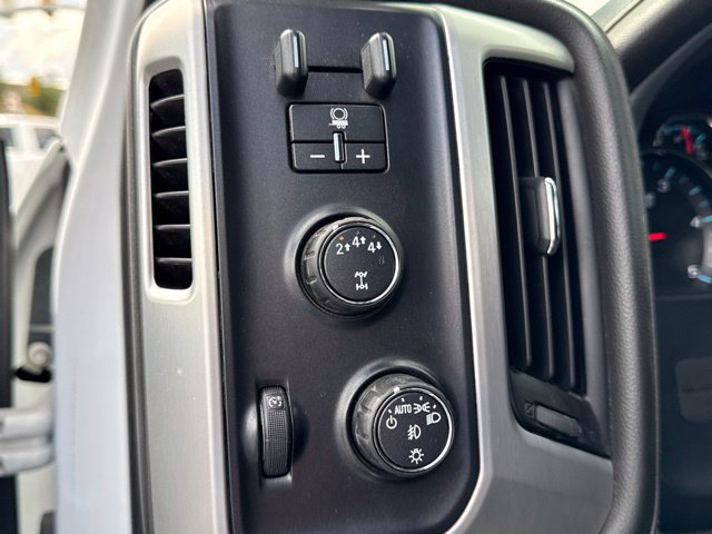 Used 2019 GMC Sierra 3500 SLT w/ Duramax Plus Package AWD/4WD image 19