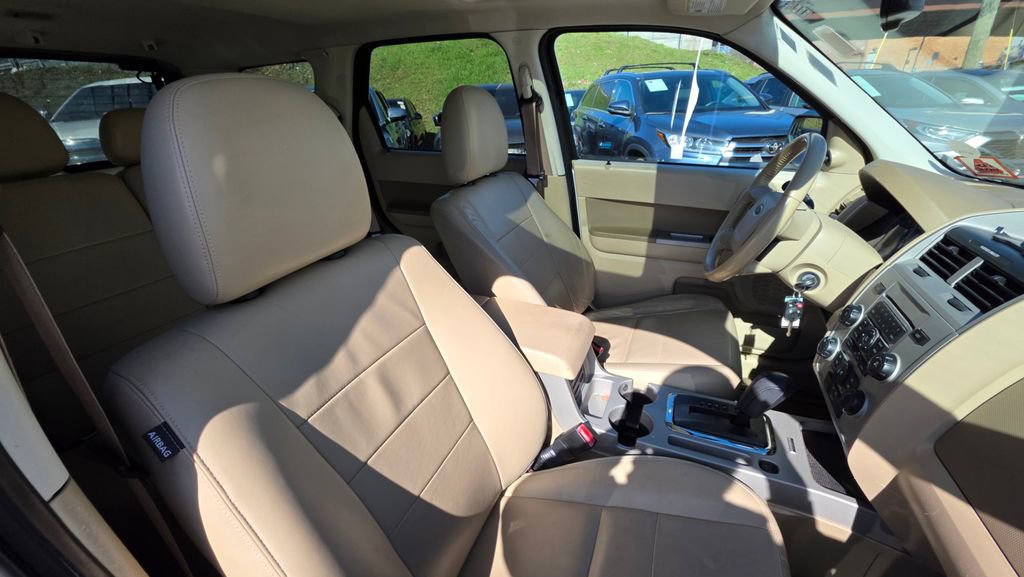 Used 2010 Ford Escape XLT image 36