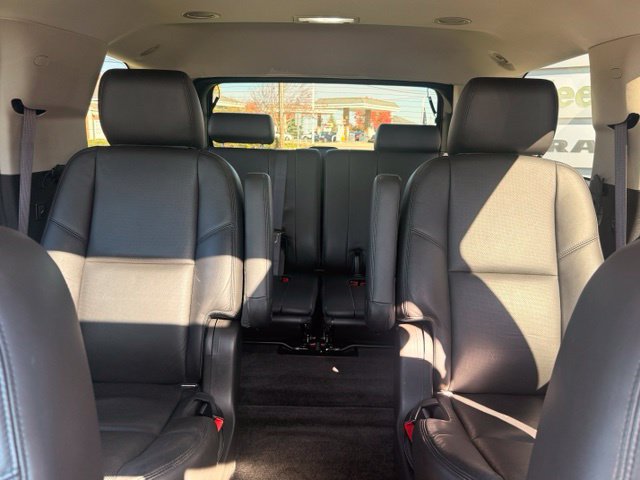 Used 2012 Cadillac Escalade Premium AWD/4WD image 23