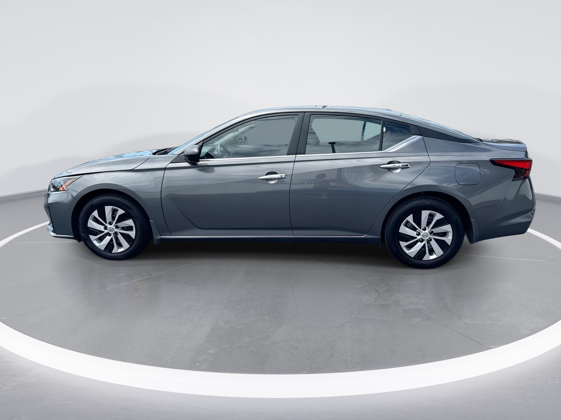 Certified 2025 Nissan Altima 2.5 S FWD image 7
