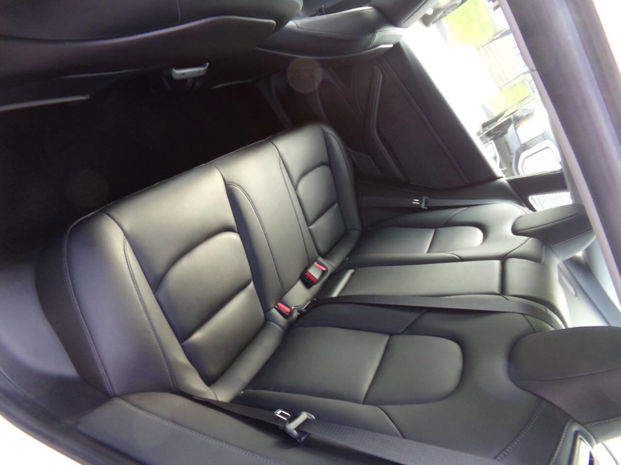 Used 2020 Tesla Model 3 Standard Range Plus image 15
