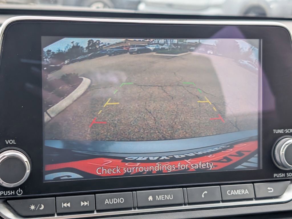 Used 2024 Nissan Altima 2.5 SV image 14