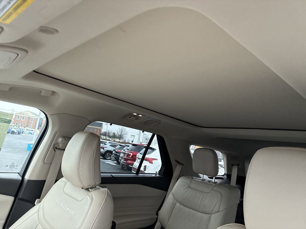 Used 2022 Ford Explorer Platinum w/ Equipment Group 601A image 19