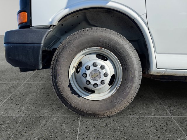 Used 2011 Chevrolet Express 3500 RWD image 9