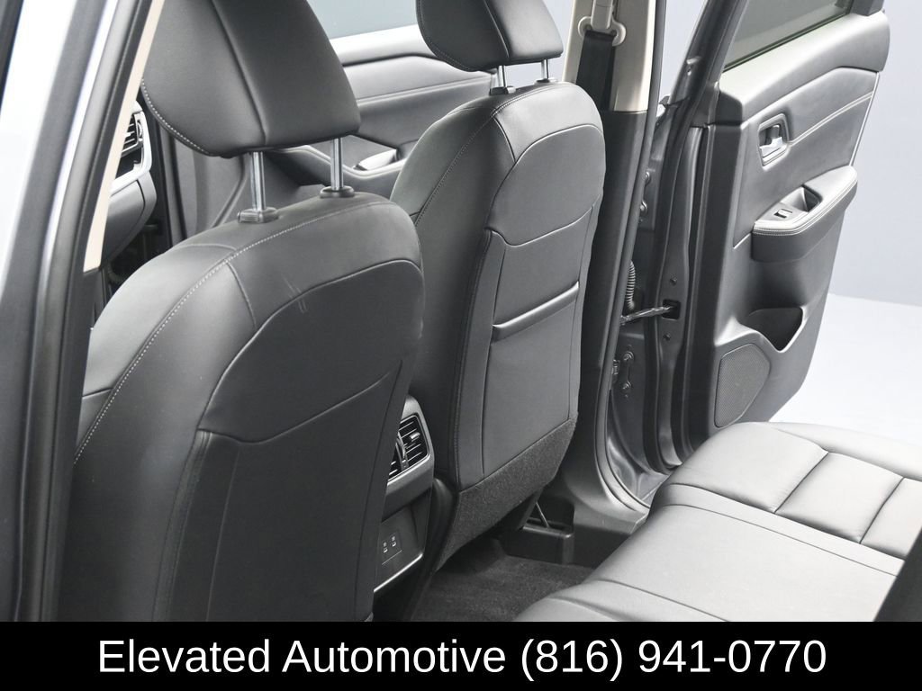 Used 2025 Nissan Rogue SL image 20