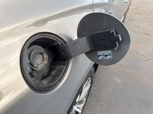 Used 2017 Buick LaCrosse Preferred image 20