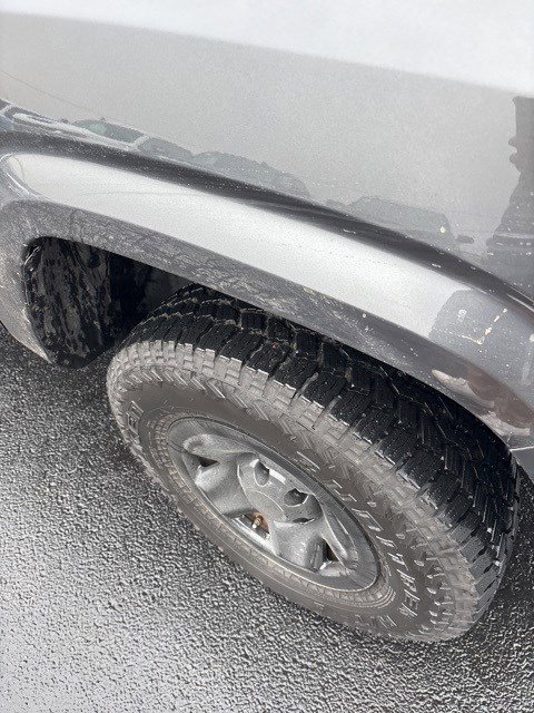 Used 2017 Toyota Tacoma SR w/ Tow Package image 3