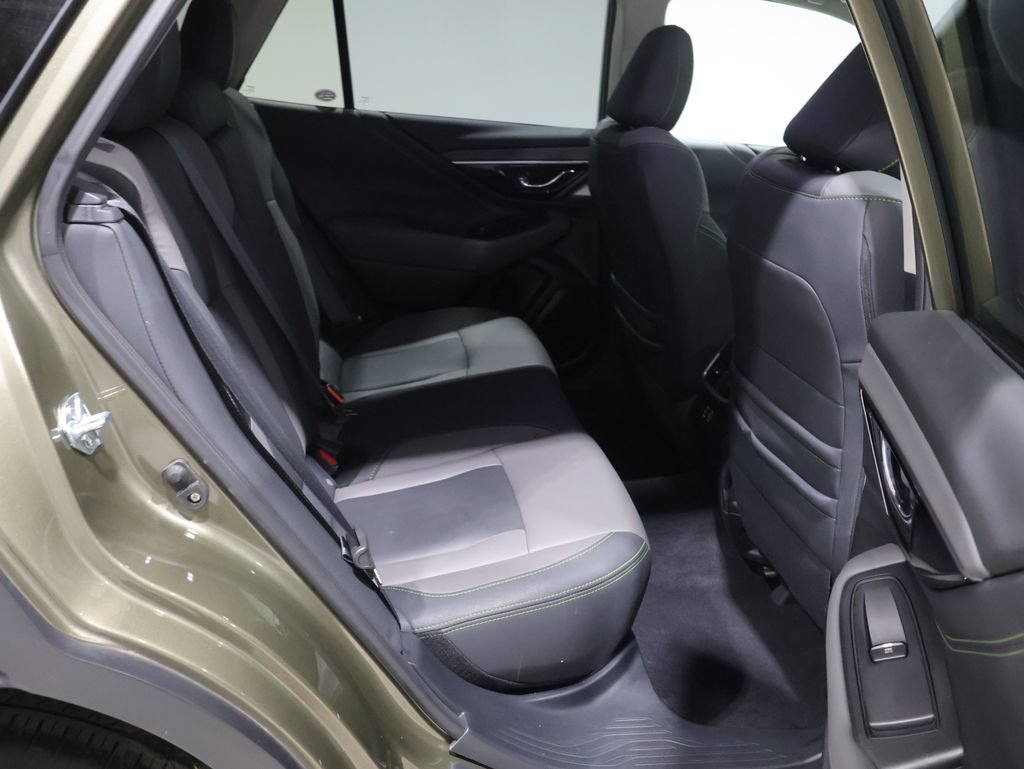 Used 2025 Subaru Outback Onyx Edition AWD/4WD image 22