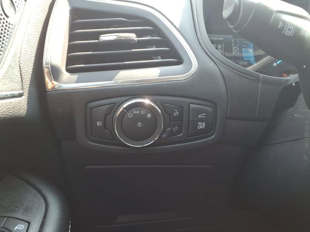 Used 2024 Ford Edge Titanium image 13