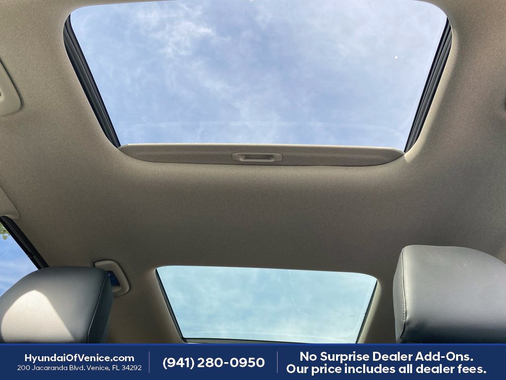 Certified 2026 Hyundai Santa Fe Limited FWD image 4