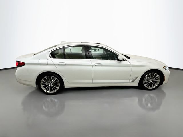 Used 2022 BMW 530i xDrive w/ Convenience Package AWD/4WD image 8