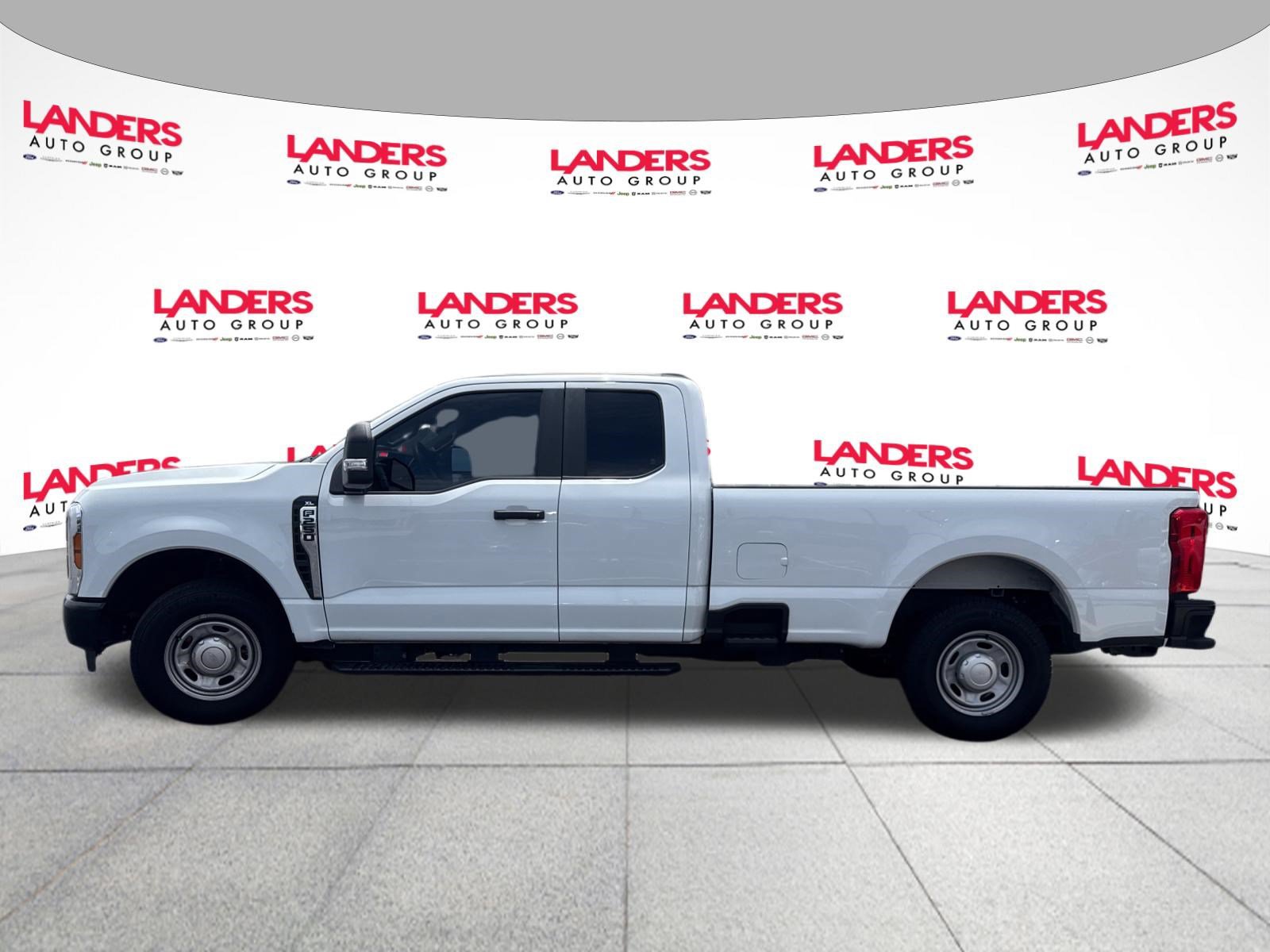 Used 2024 Ford F250 XL w/ Camper Package RWD image 6