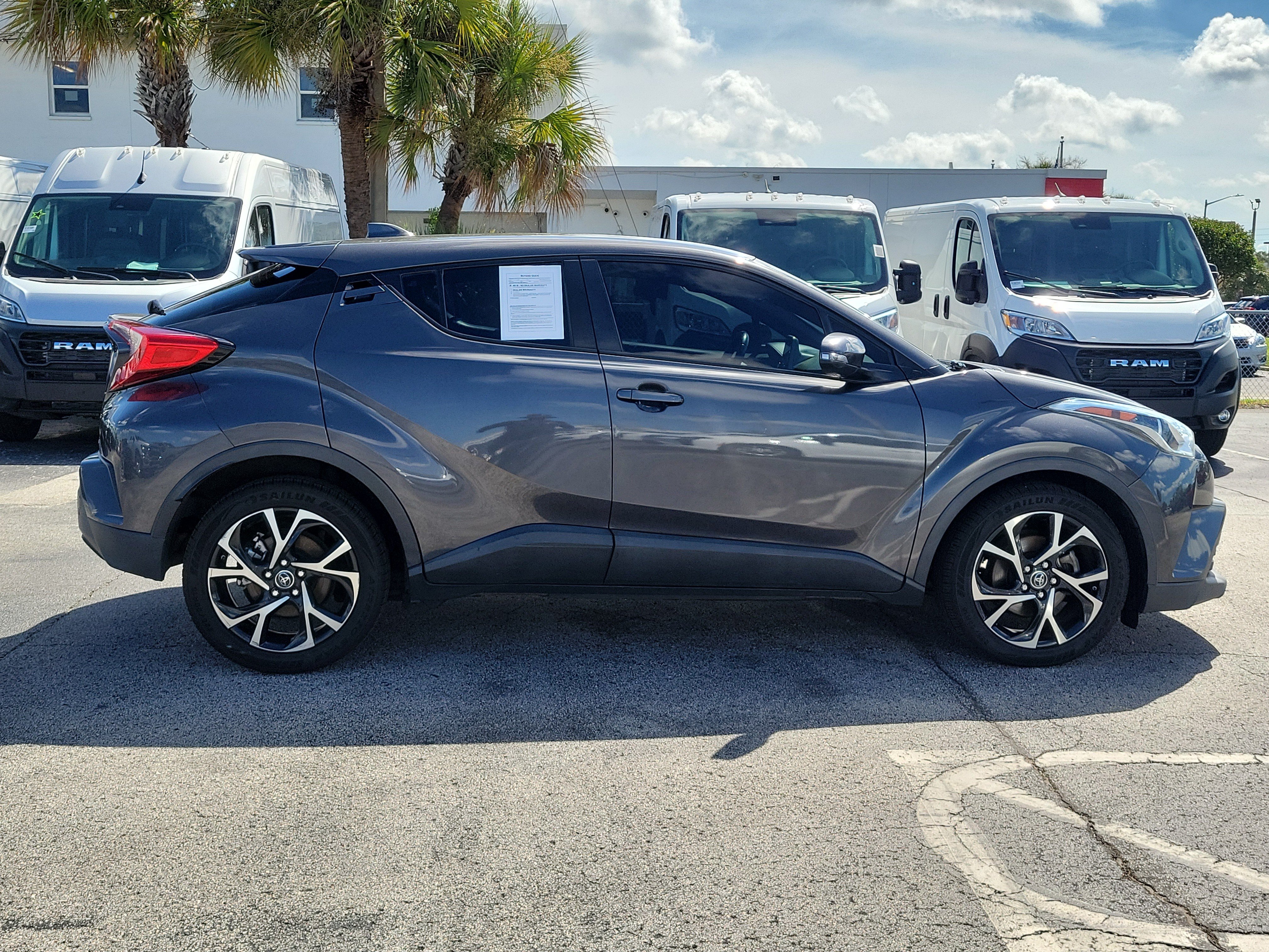 Used 2019 Toyota C-HR XLE FWD image 8