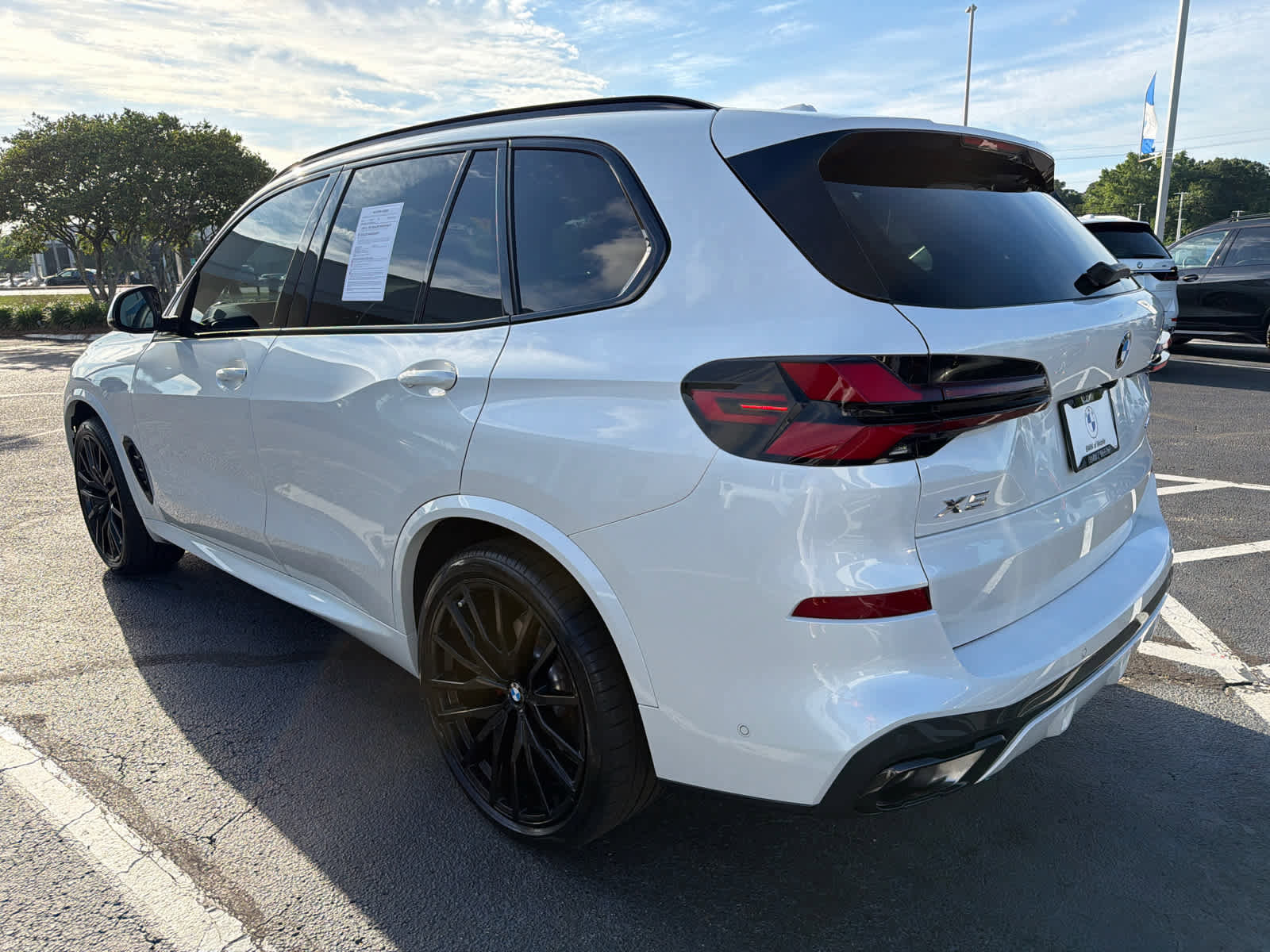 Used 2025 BMW X5 sDrive40i w/ M Sport Package RWD image 7