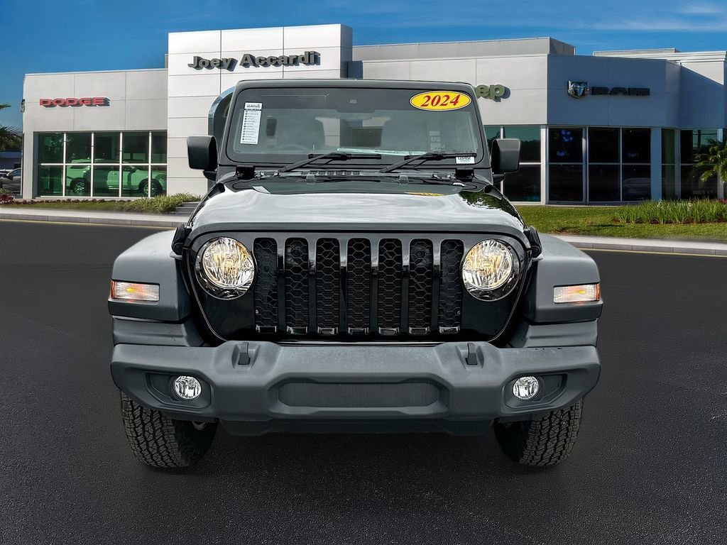 Used 2024 Jeep Wrangler Unlimited Sport w/ Convenience Group image 2