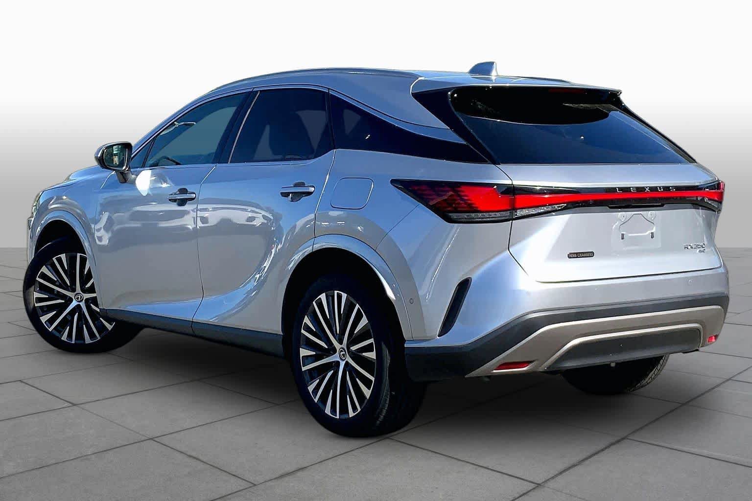Used 2023 Lexus RX 350 Premium Plus w/ Cold Area Package AWD/4WD image 12