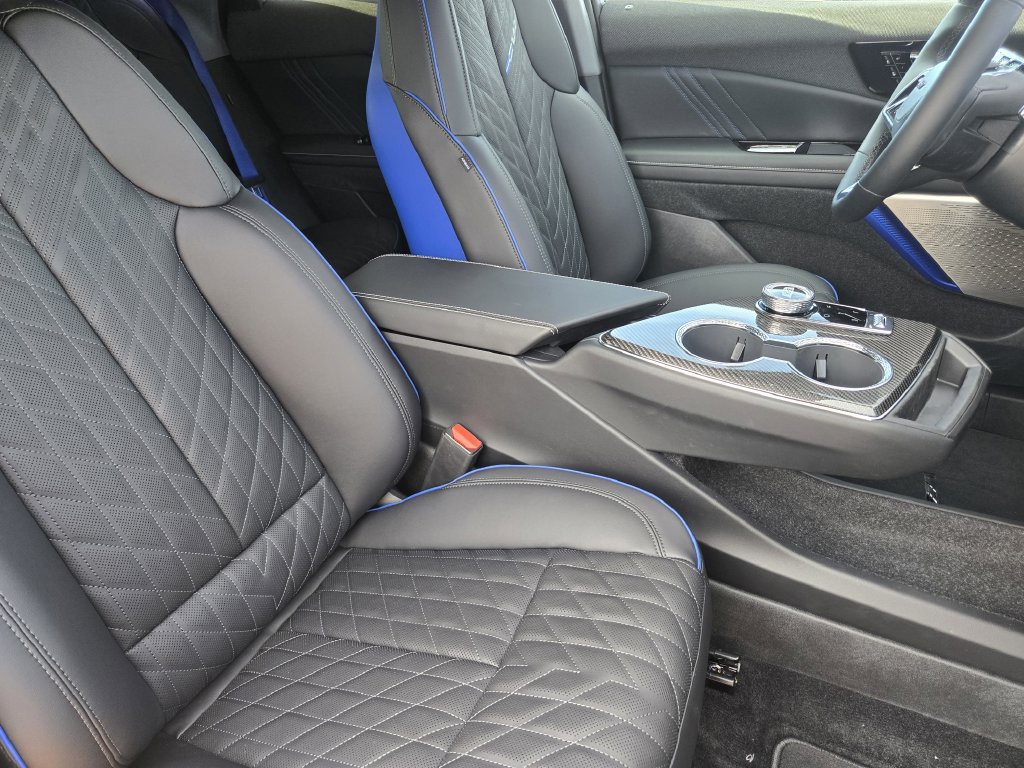 New 2026 Cadillac Optiq V w/ Magnus Launch Edition AWD/4WD image 8