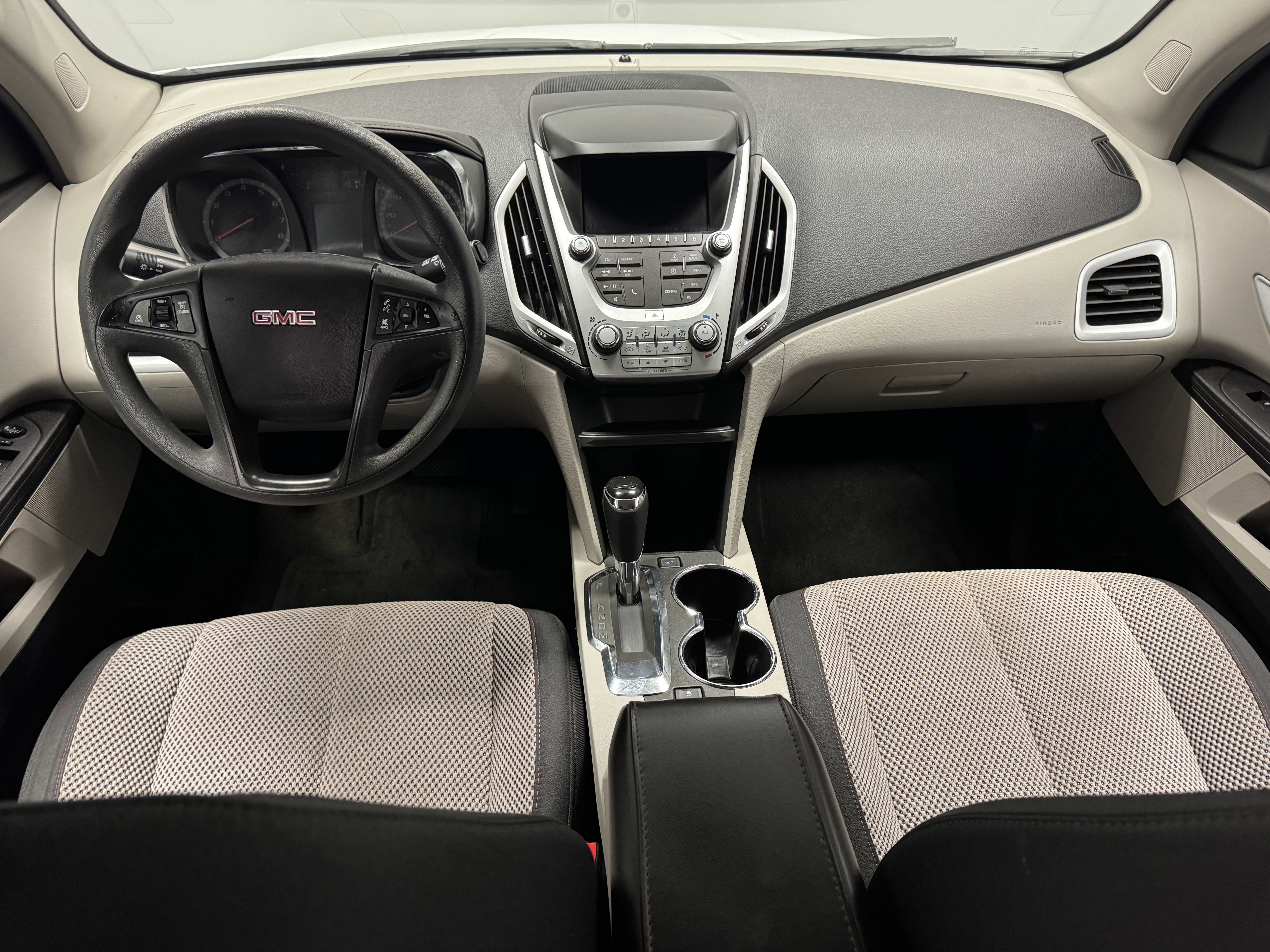 Used 2017 GMC Terrain SLE image 17