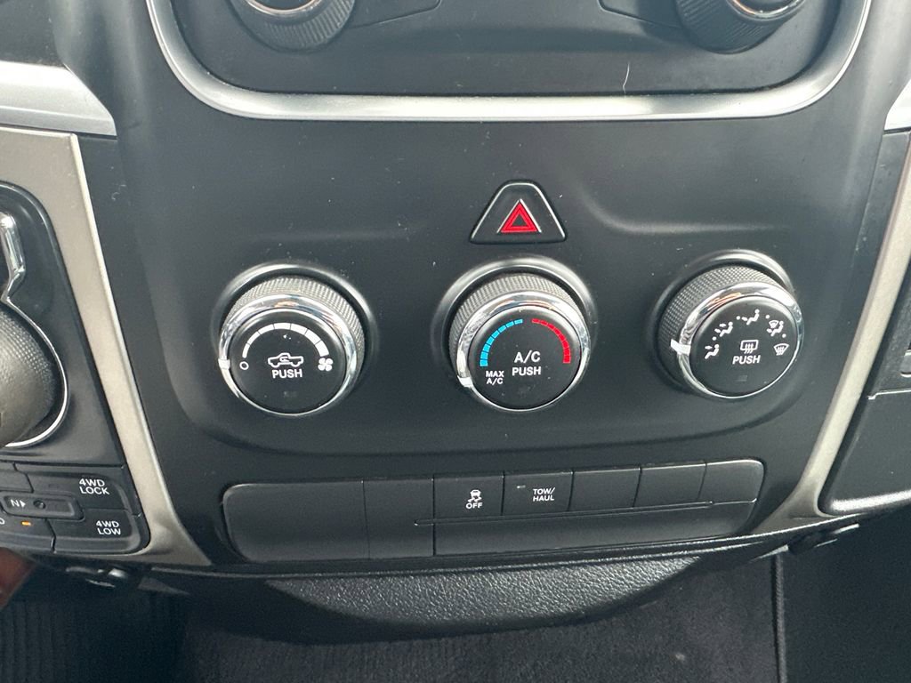 Used 2017 RAM 1500 Classic SLT image 15