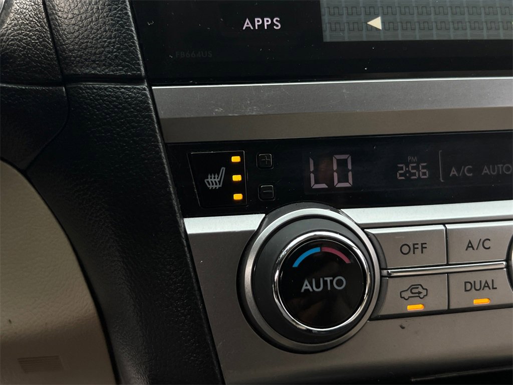 Used 2015 Subaru Outback 3.6R Limited image 26